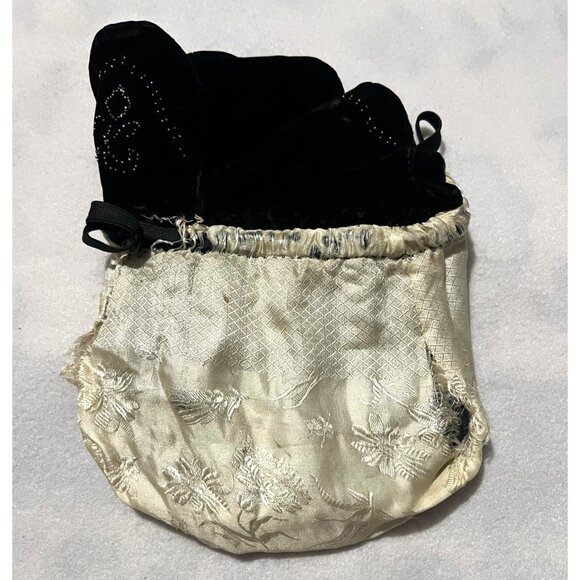 Lot of 2 vintage purses Black ,red and 1 pair of black Lace Fingerless gloves - Picture 12 of 12